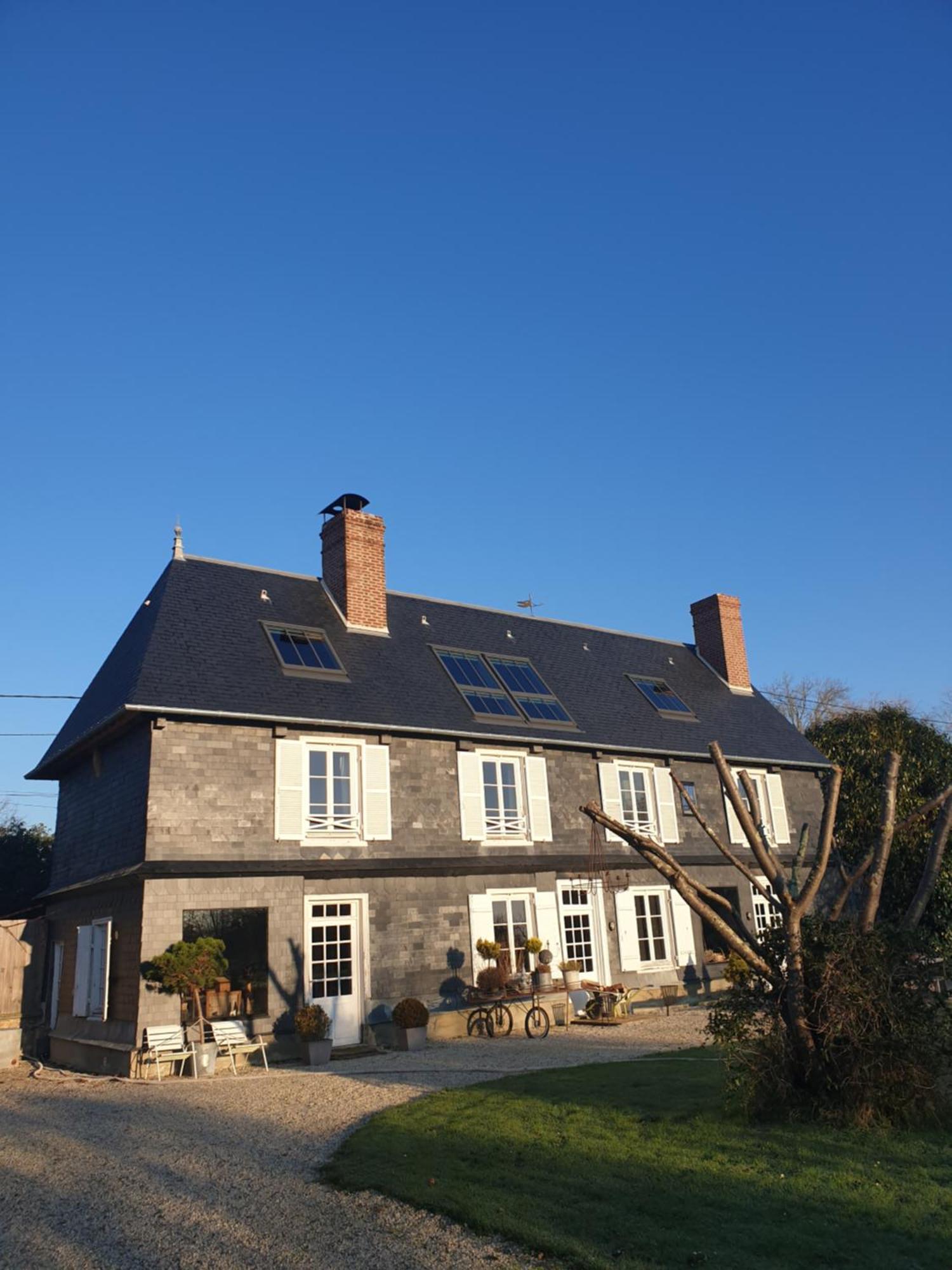 Par Hasard Ou Pas Bed and Breakfast Saint-Martin-aux-Chartrains Exteriör bild