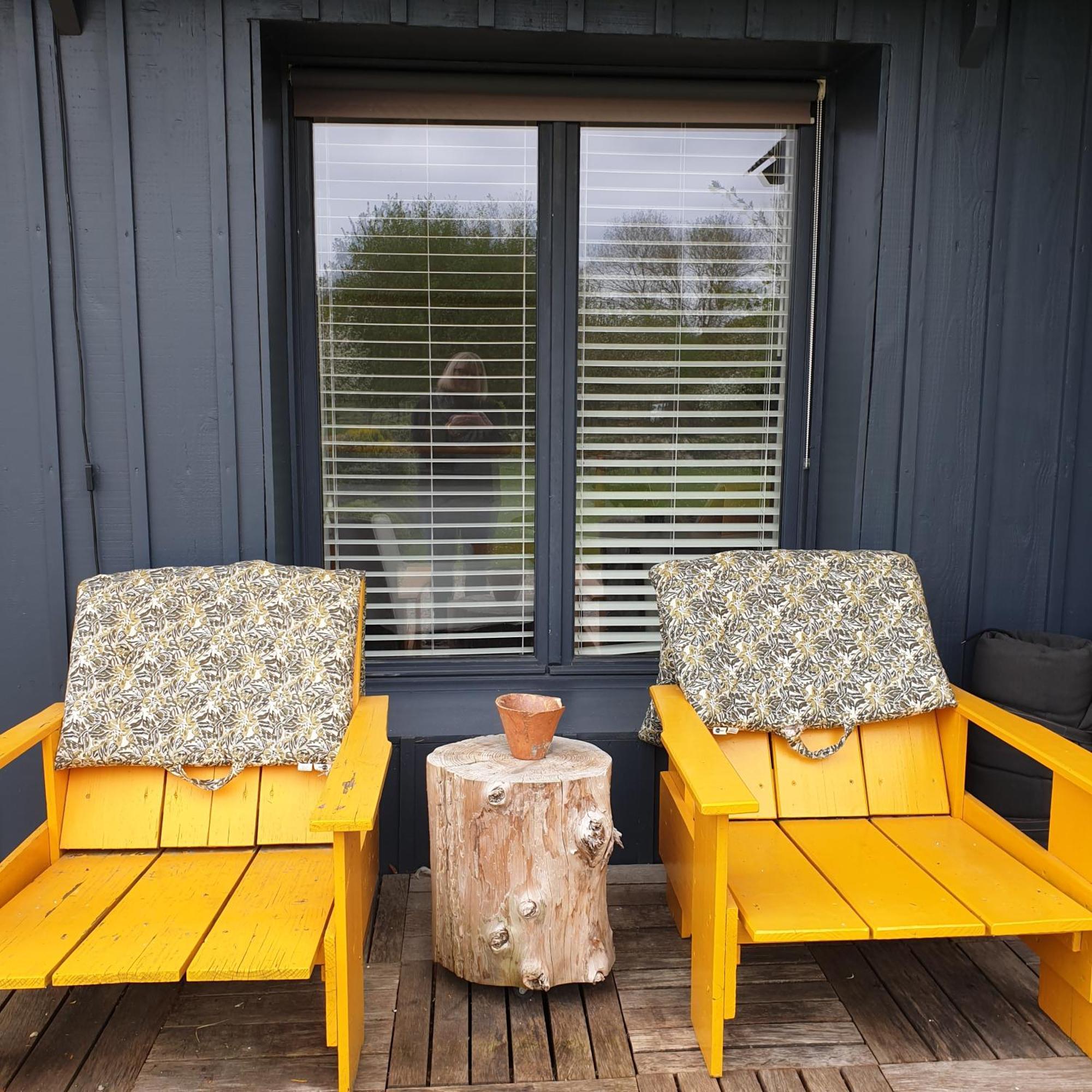Par Hasard Ou Pas Bed and Breakfast Saint-Martin-aux-Chartrains Exteriör bild